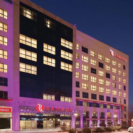 Hotel Ramada Pitesti Luaran gambar