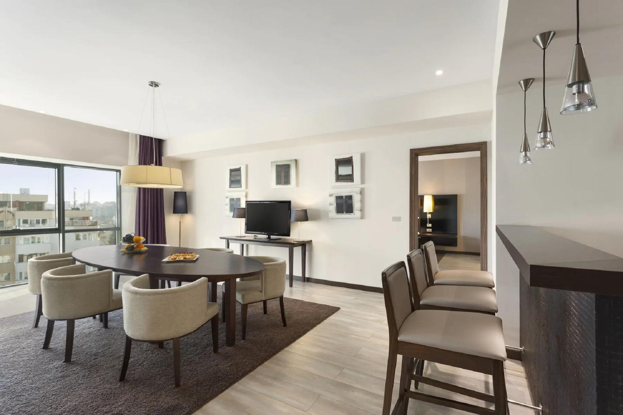 Hotel Ramada Pitesti Luaran gambar