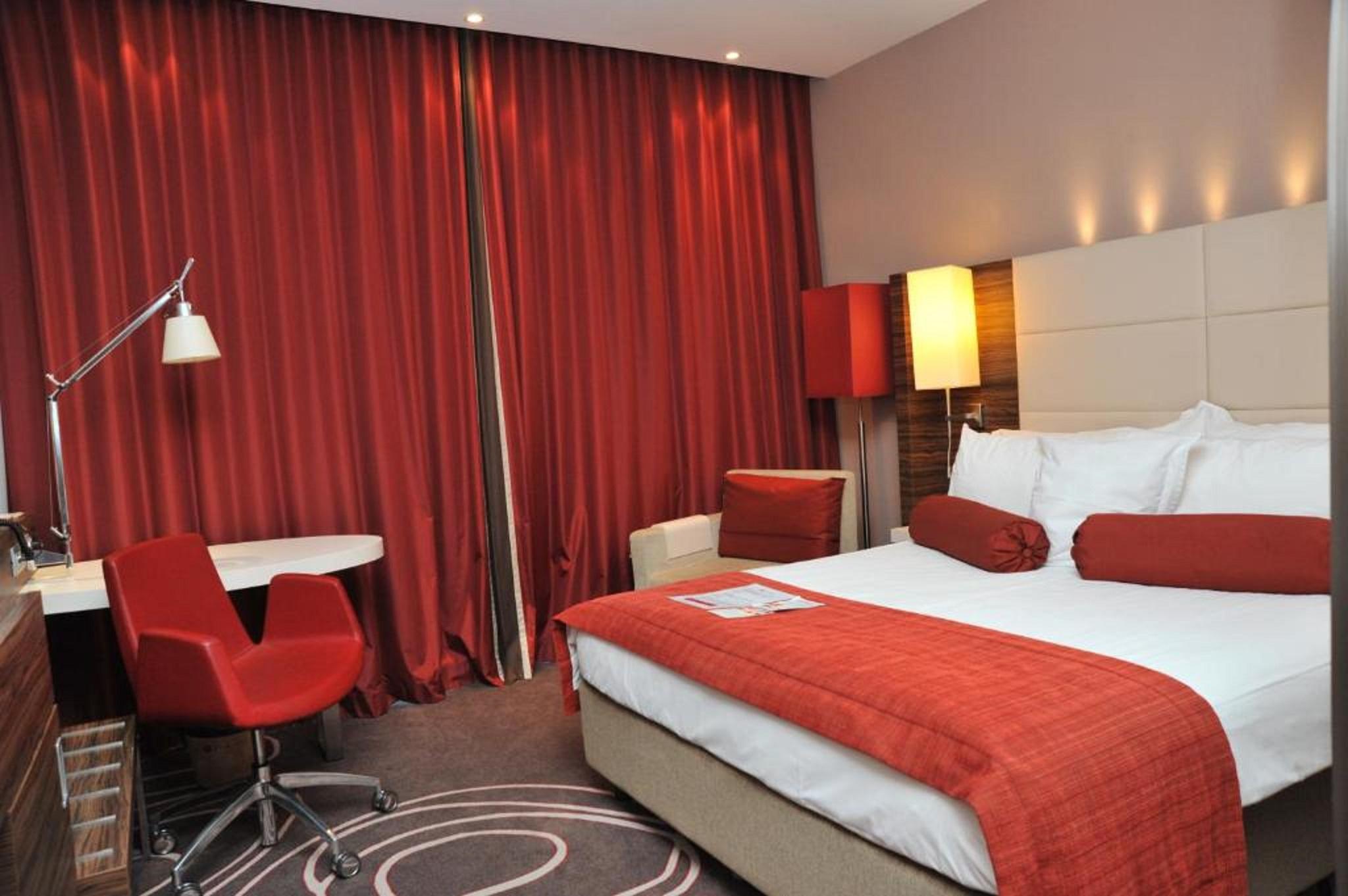 Hotel Ramada Pitesti Luaran gambar