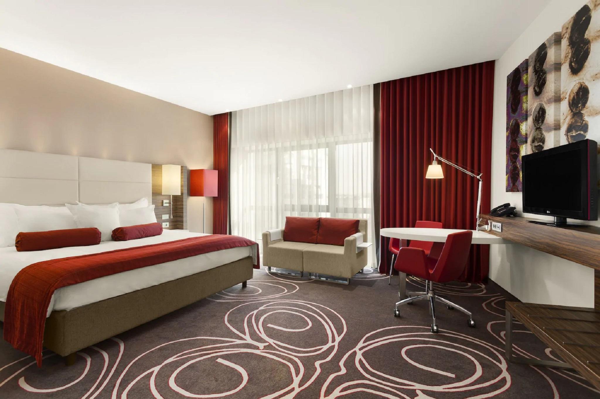 Hotel Ramada Pitesti Luaran gambar