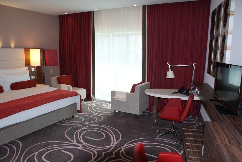 Hotel Ramada Pitesti Luaran gambar